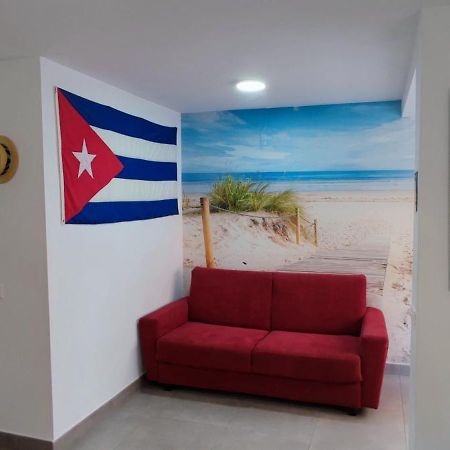 Апартаменты El Rinconcito Cubano En La Playa Альмерия Экстерьер фото