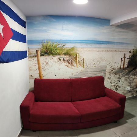 Апартаменты El Rinconcito Cubano En La Playa Альмерия Экстерьер фото